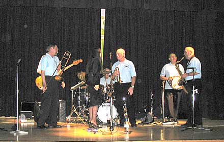 Laura, the jazz singer